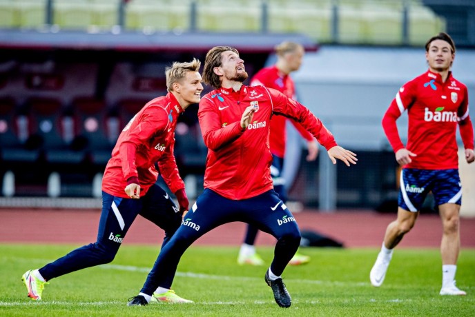 Good mood: Martin Odegaard and Stefan Strandberg smiled at yesterday's training.  Photo: Bjørn Langsem / Dagbladet