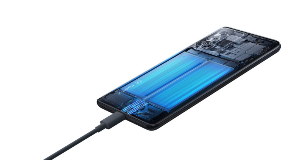 Xiaomi's fast charging goes above and beyond, so it remains to be seen how the battery will be affected.  Photo: Xiaomi