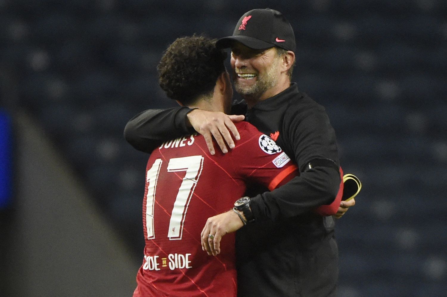 Liverpool hailed the youngster after Porto's victory: - Superb - VG