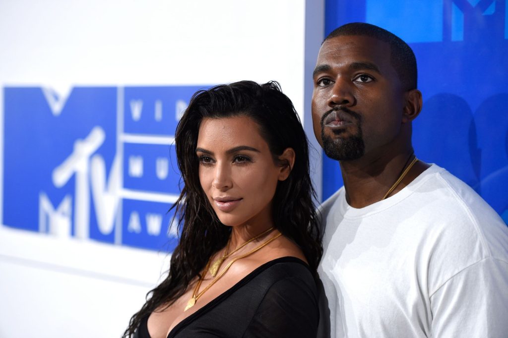 Kim Kardashian keeps house in case of divorce with Kanye West - VG