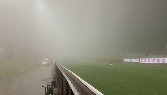 Bad vision: There was a thick fog during qualifying in Midtstubakken.  Photo: Tori Ulrich Bratland
