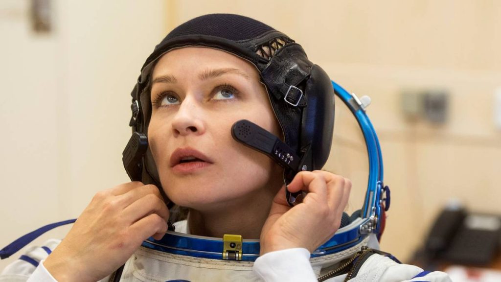 Become the first movie star in space - NRK Urix - foreign news and documentaries