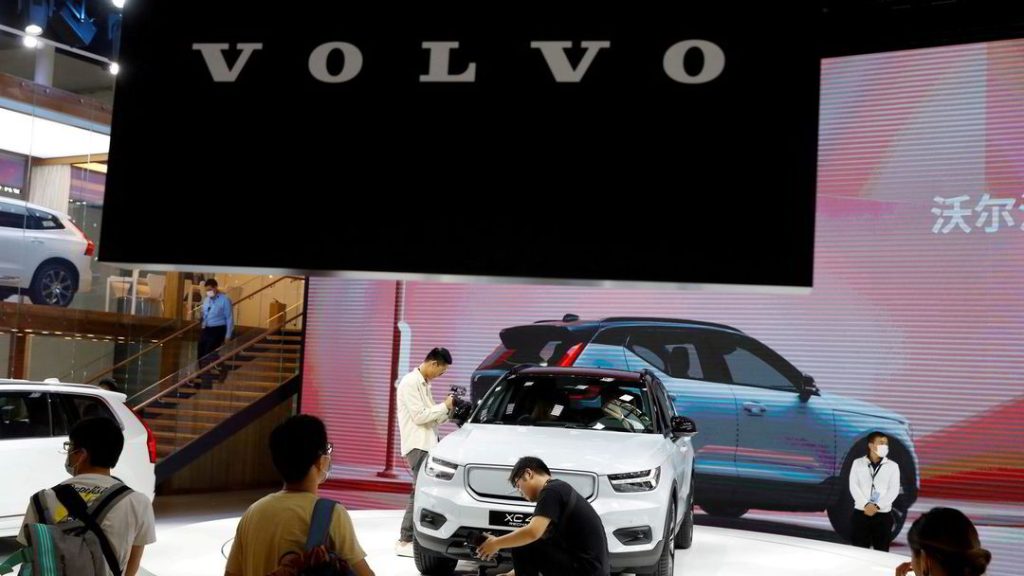 Chinese Volvo car owners had to bow to pressure