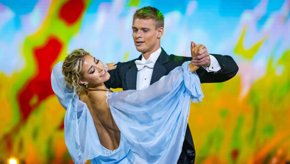 LONG JOURNEY: TV 2 sports presenter Simon Nietzsche and his dance partner Helen Spelling have wowed with their ten Shall We Dance broadcasts so far.  Photo: Thomas Andersen / TV 2