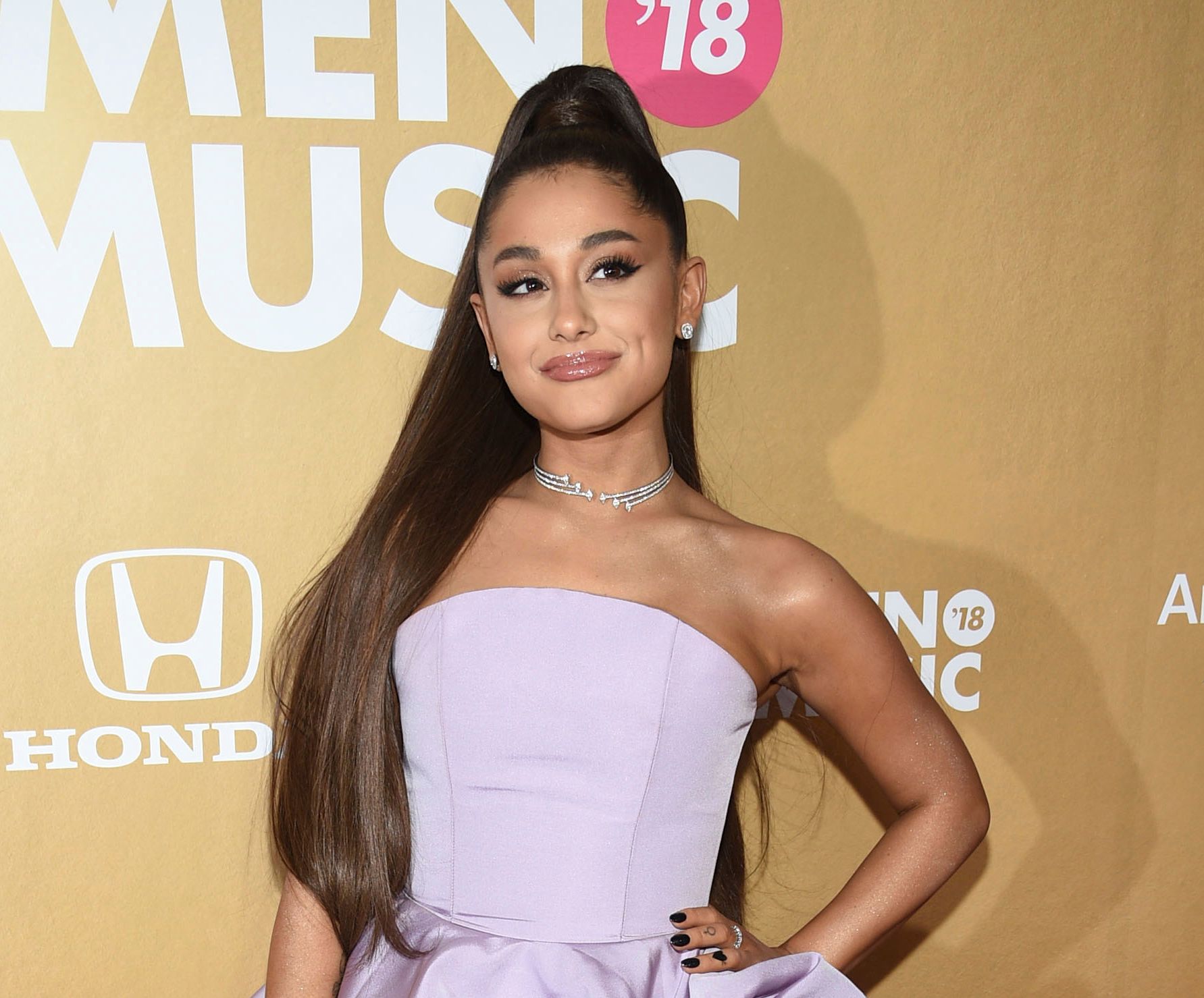 Ariana Grande will play the witch in 'Wicked' - VG