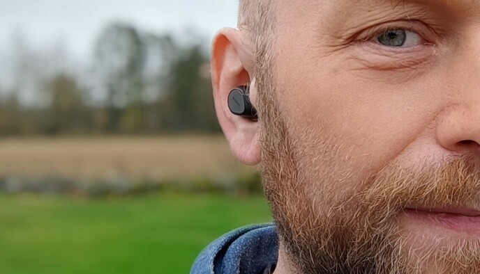 In-ear: This is what the Jabra Elite 7 Pro looks like when held in the ear.  Photo: Pål Joakim Pollen