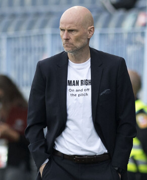 Recorded against Qatar: Ståle Solbakken and the Norway national team focused on migrant worker rights before each qualifying match.  Photo: JORGE GUERRERO