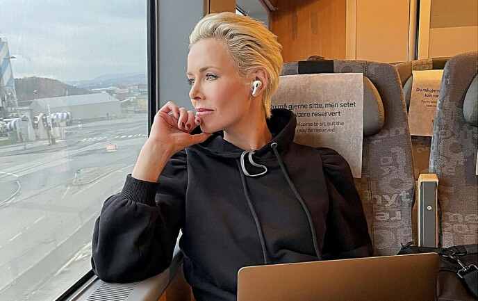 Train Disappointment: Bad time for Conhilt Stortell.  If the world is to cope with climate change, big changes must be made.  After a train ride from Oslo to Glasgow, a trip from hell, she demands a change of system.  Photo: Private