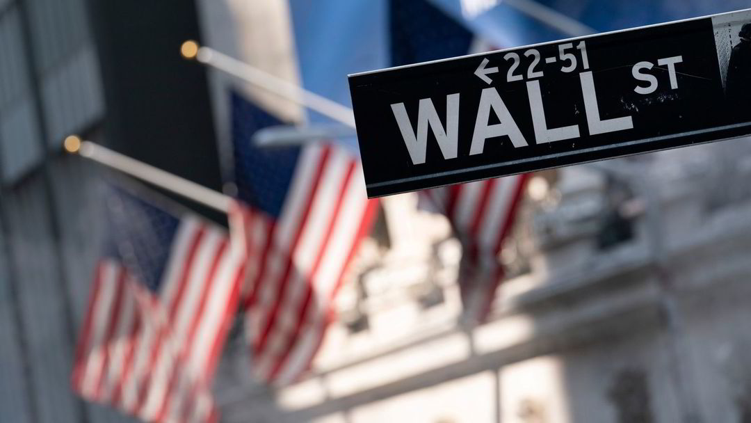 A broad decline on Wall Street after minutes from the US Federal Reserve