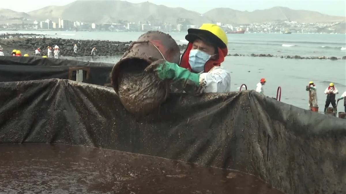 Peru Oil Disaster - NRK Urix - Foreign News & Documentaries