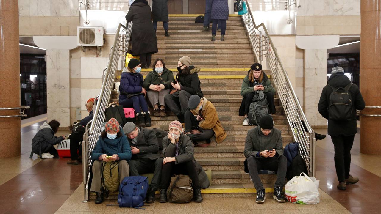 Several people sought shelter in metro stations in Kiev after news of the start of a Russian military operation in the east of the country.