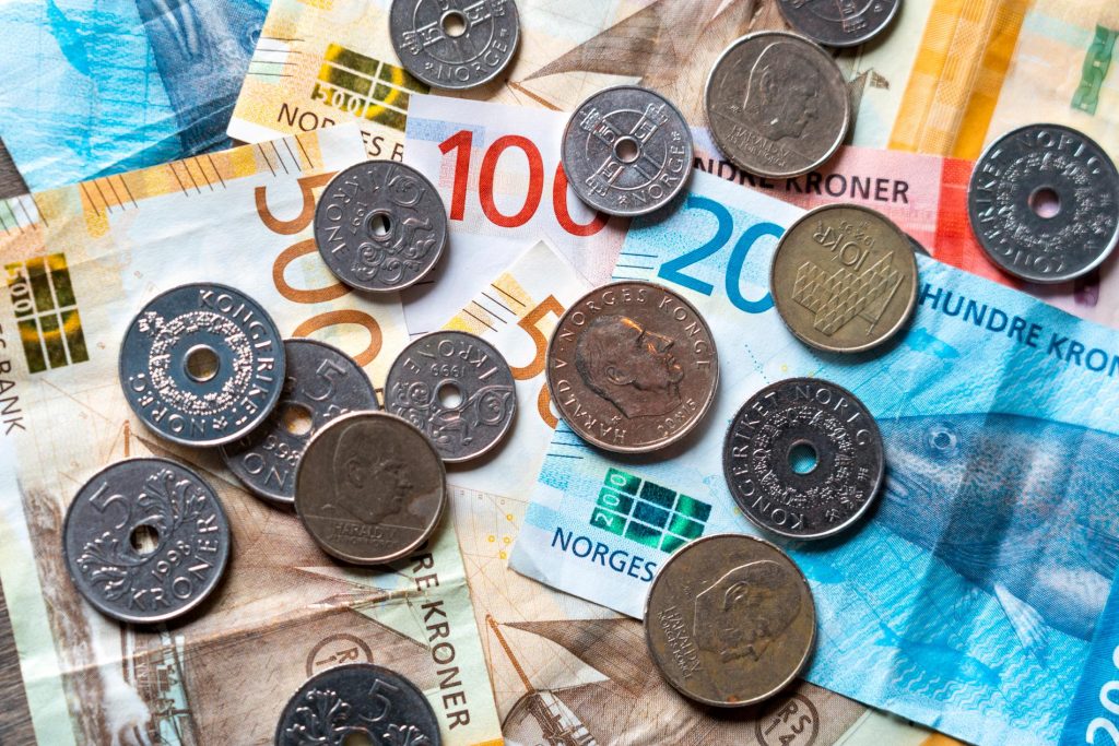 Norges Bank will sell 2 billion NOK per day - E24
