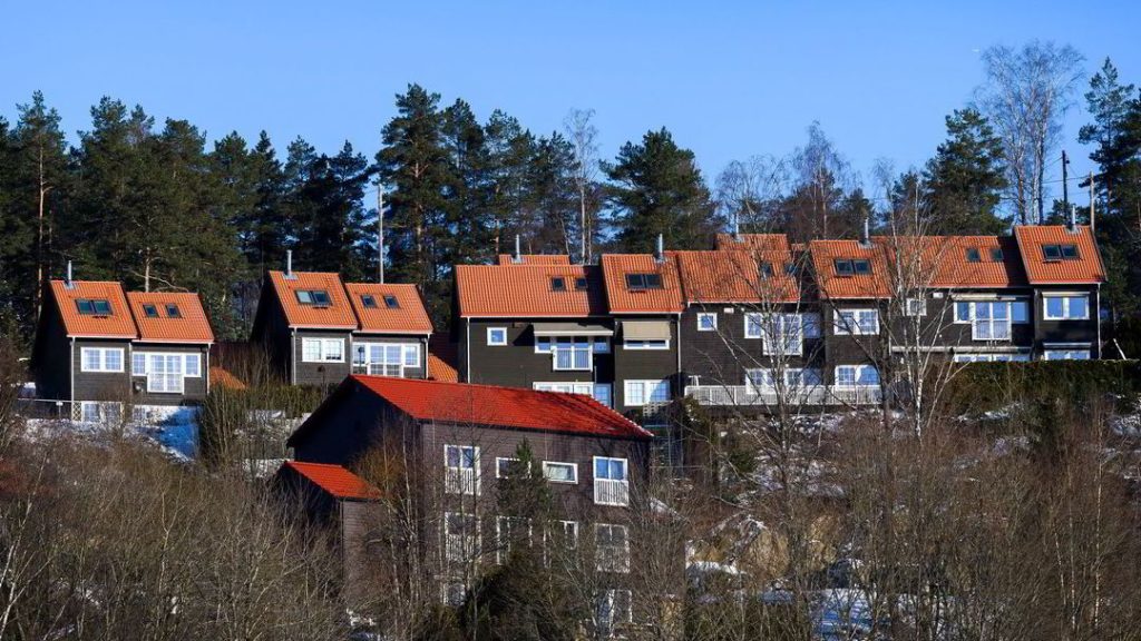 Columnist on the housing market: Would you dare to bet that interest rates will be lower than what Norges announced?