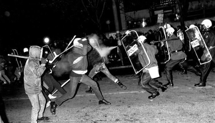 Old days: Oslo police and Blitzer clashed in the fall of 1990 over a protest against a Norwegian student union's debate on nationalism this time around.  Photo: Lars Even Bones / Doppleted
