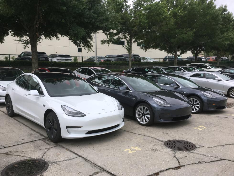Tesla recalls 127,785 Model 3