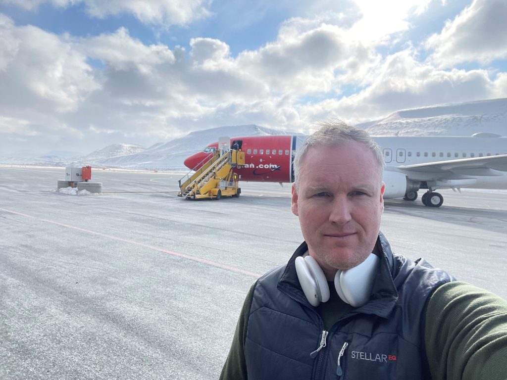 SAS, aviation |  Dagfinn has been informed that his SAS flight has been cancelled: