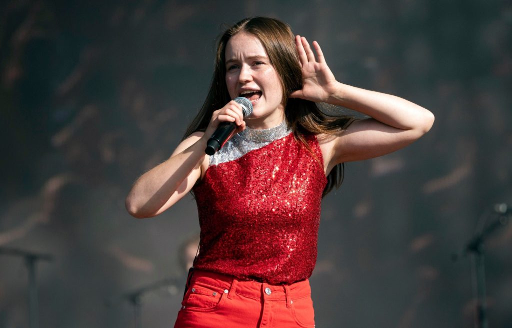 |  Sigrid's pop favorite - how cool are she really?