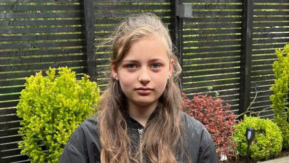 Alone at home: Isabelle Hylleseth Madsen (11) is now at risk of staying at home in Bergen, while the other family moves to Mallorca.  Photo: Private