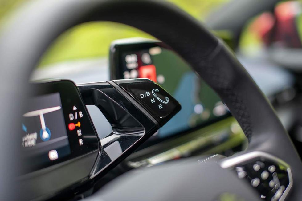 New software: One of the new features in VW ID.5 is the so-called 3.1 generation software.  Now future updates will be done wirelessly, the route planner and navigation have been improved and the car will help you to park.  Photo: Håkon Sæbø / Finansavisen