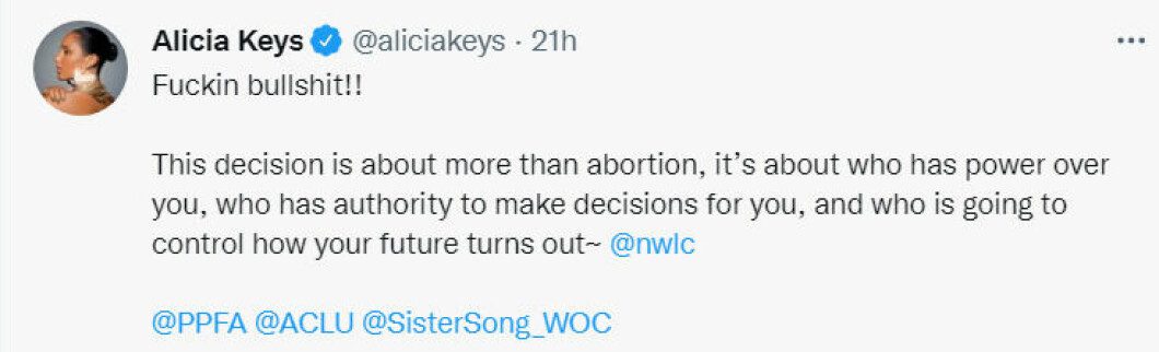 Alicia Keys and Selena Gomez are two celebrities who react forcefully to the abolition of the federal right to abortion in the United States.  Image: Twitter screenshot.