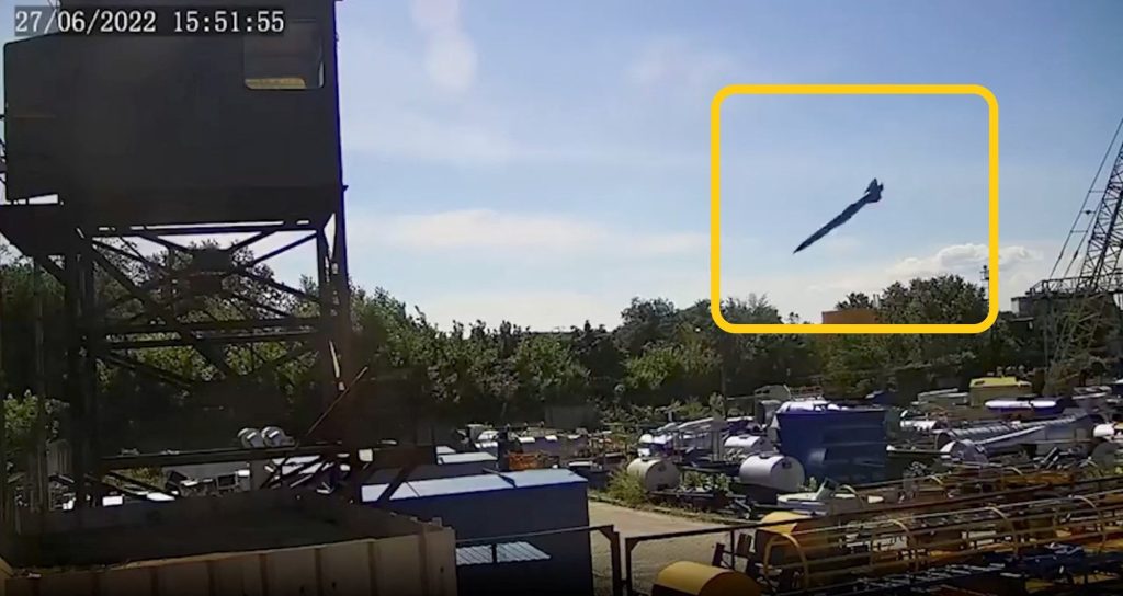 Ukraine, Volodymyr Zelensky |  Zelenskyj publishes video of missile attacks on a shopping center