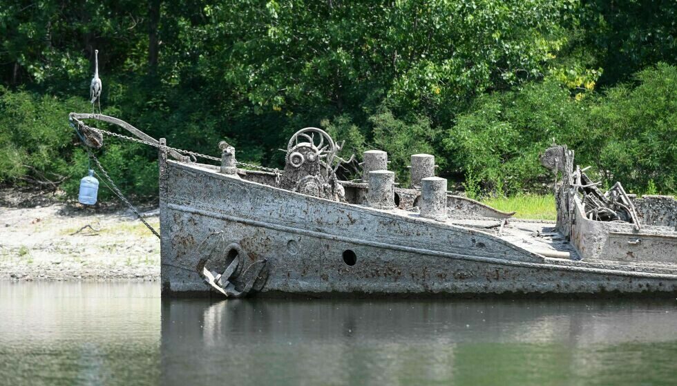 Drought: A ship sunken in water since World War II appeared in the Po River as a result of drought.  Photo: Piero Cruciatti / AFP / NTB CRUCIATTI / NTB