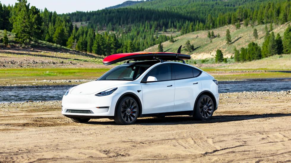 The Model Y is Tesla's new bestseller in Norway, and they've delivered over 6,000 copies so far this year.