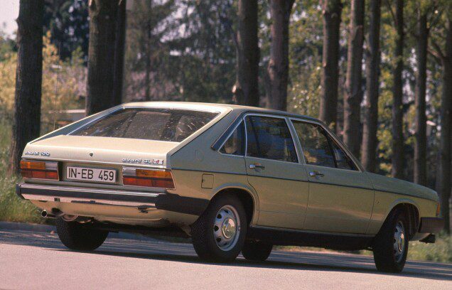 From this angle, too, the Audi 100 Avant looked good.