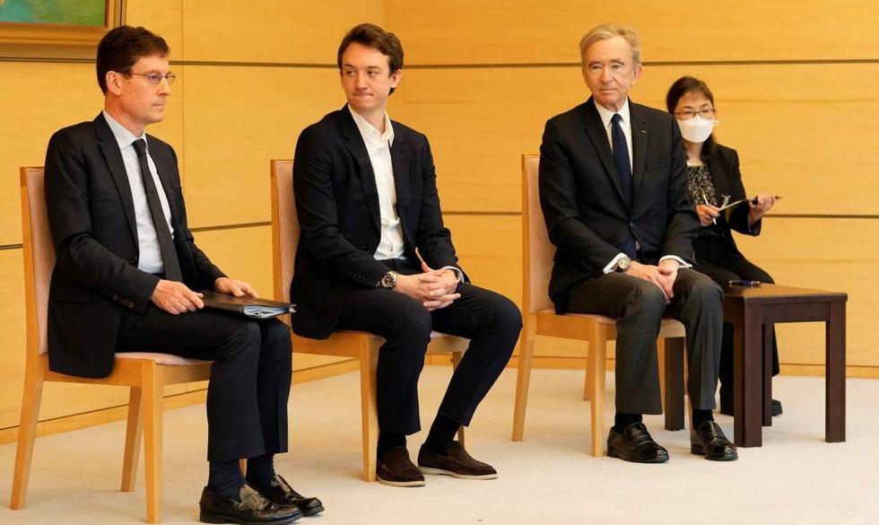 Acting: Frederick participated in a visit to Japan earlier in May.  Here, LVMH President for Japan, Norbert Loret, sits with his father and son Arno, waiting for a prominent representative of the host country.  Photo: NTB