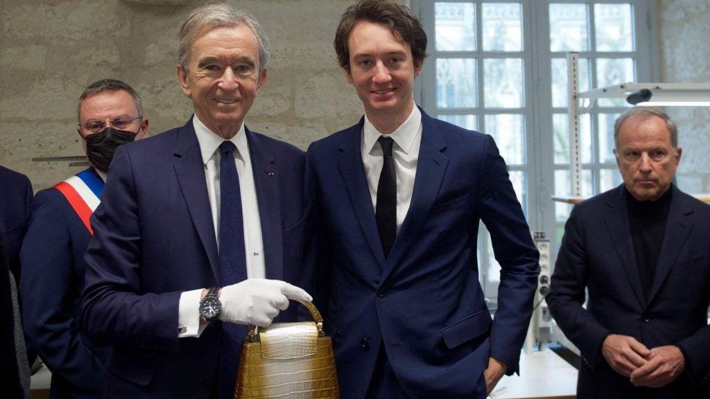 Arnault is the richest person in Europe: five children work for a gigantic fortune of 1300 billion