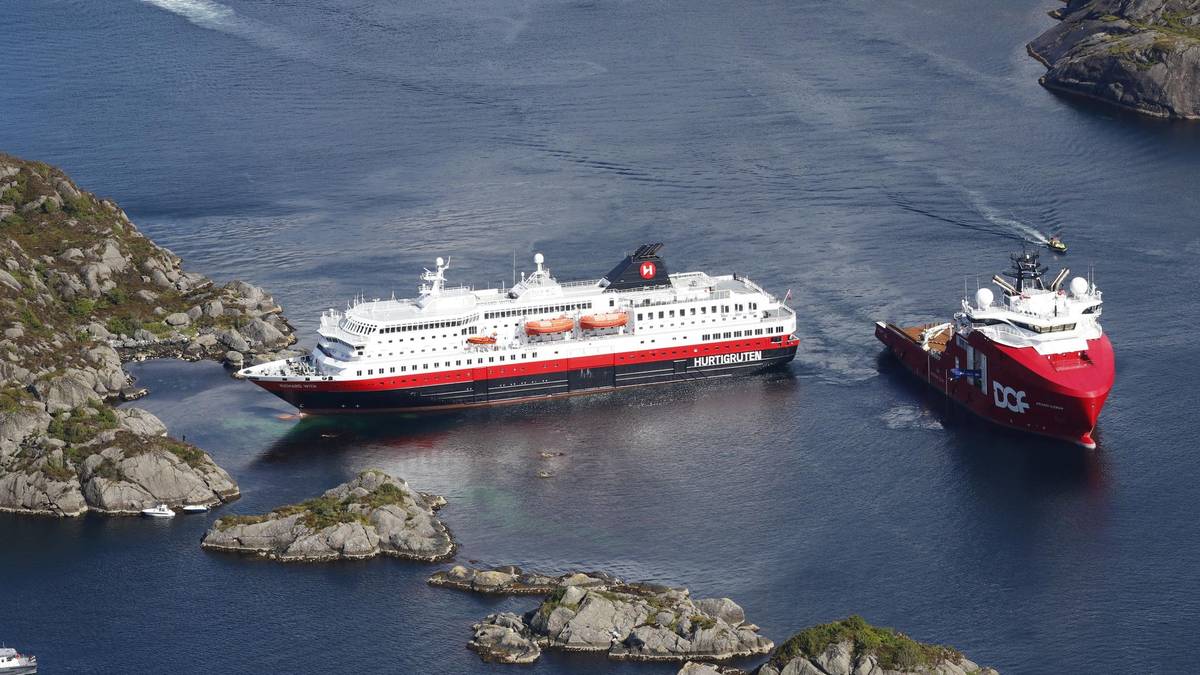 Hurtigruten gikk på grunn med skipet «Richard With» ved Sognefjorden.