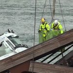 Truck rescued from bridge – NRK Innlandet – Local news, TV and radio