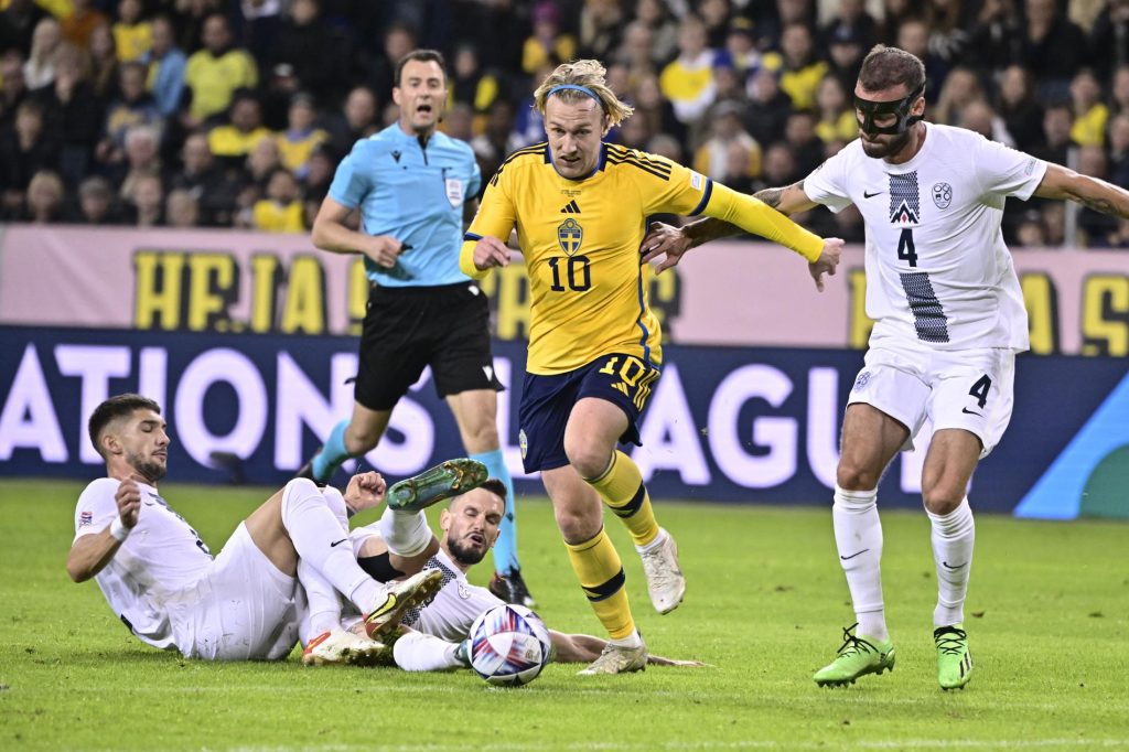 Sweden relegates despite Forsberg scoring Pearl - VG