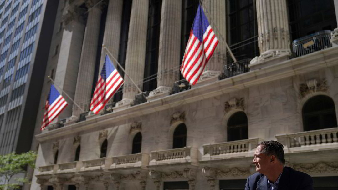 Big drops among tech giants on Wall Street - Apple fell 4.9 percent