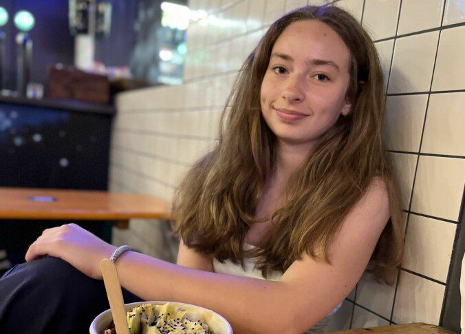 Ella Vimrit (16) is not sure if she and all her friends will be able to get enough guardians.  Every two young people under the age of 18 must be accompanied by an adult.  Photo: private