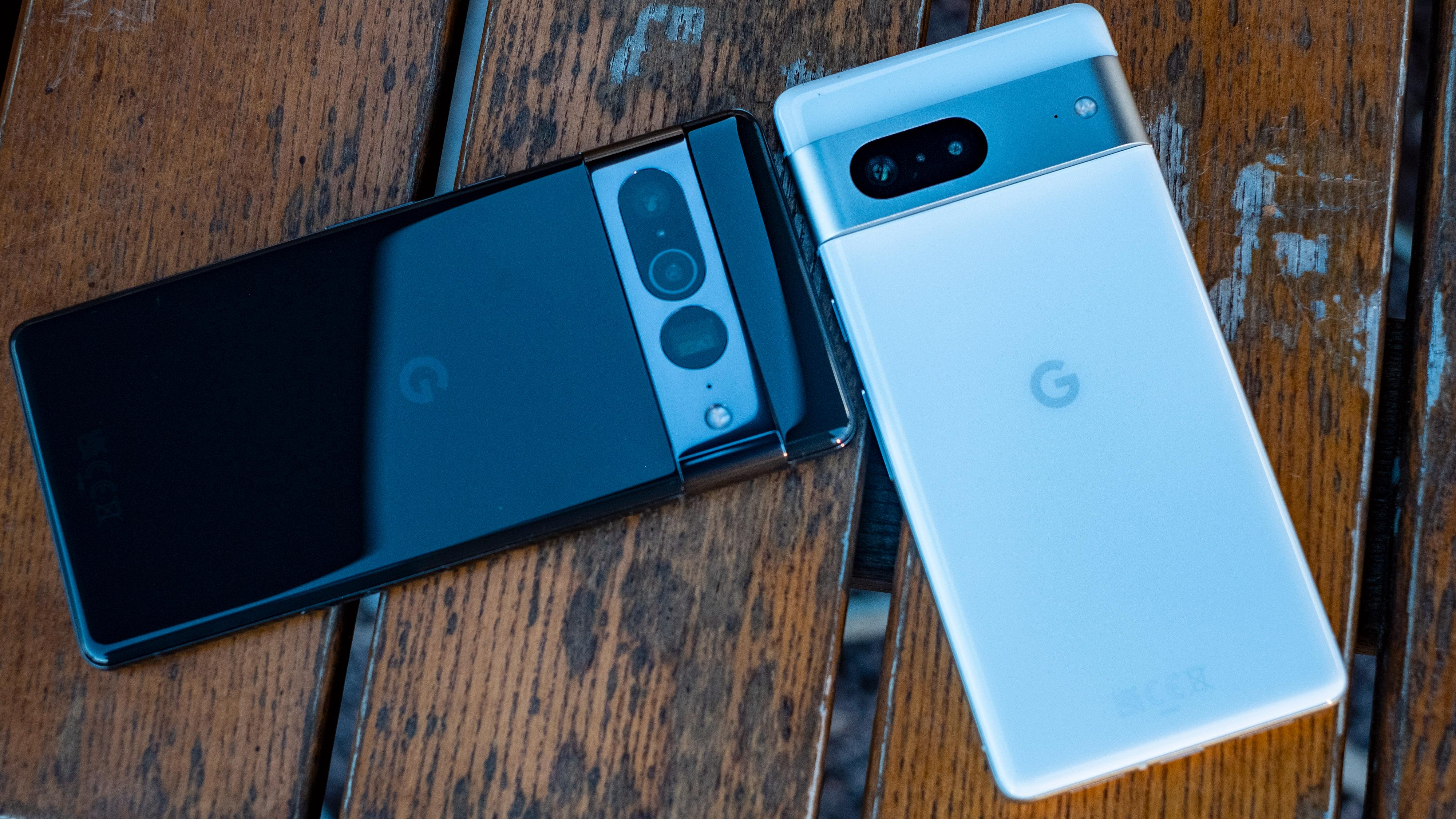 Pixel 7 on the left and Pixel 7 Pro on the right. 