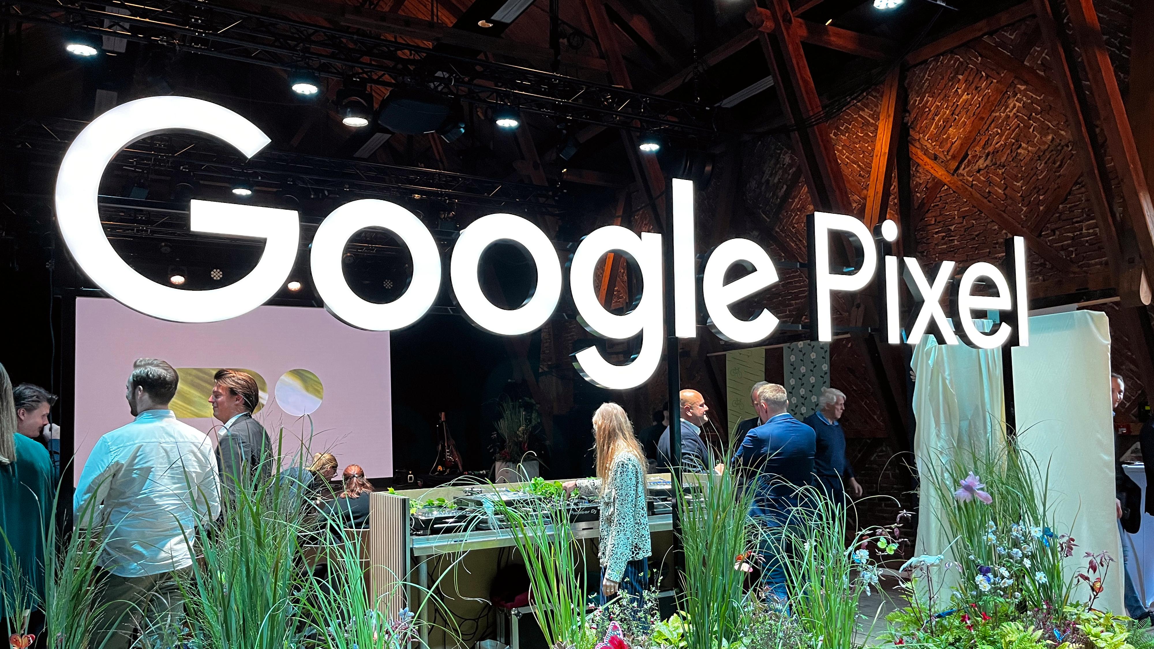 Google had called a large-scale and touching launch event in Oslo on Thursday, to mark the Norwegian launch of the Pixel. 