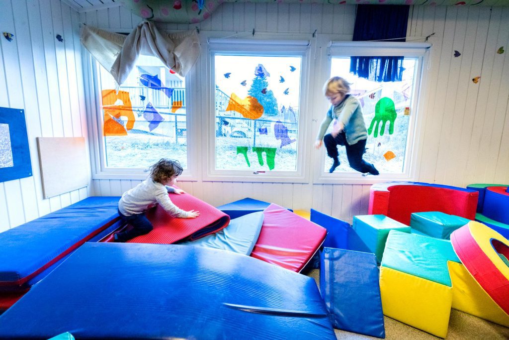 Kindergartens lower the temperature due to high electricity prices - VG