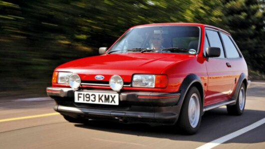 Ford Fiesta in the powerful XR2 version.  Definitely a classic indeed, even if it's not one of the oldest models.