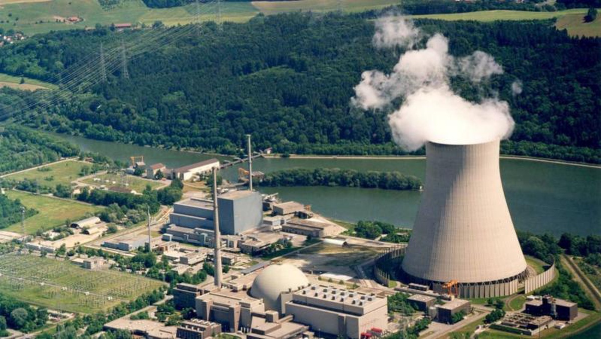 Germany will keep the last three nuclear power plants until April
