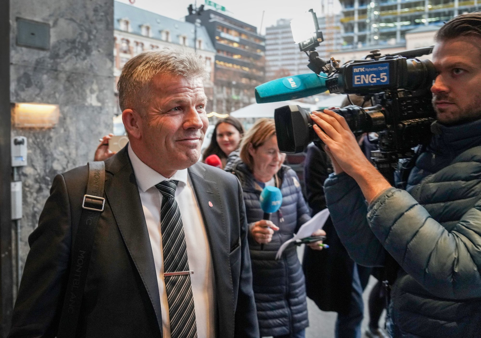 Norwegian Politics |  Ap on slide: - Of course room for modifications