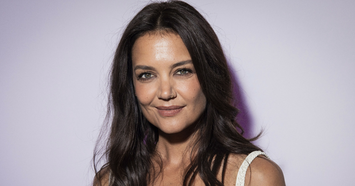 Fans rave about Katie Holmes' outfit: