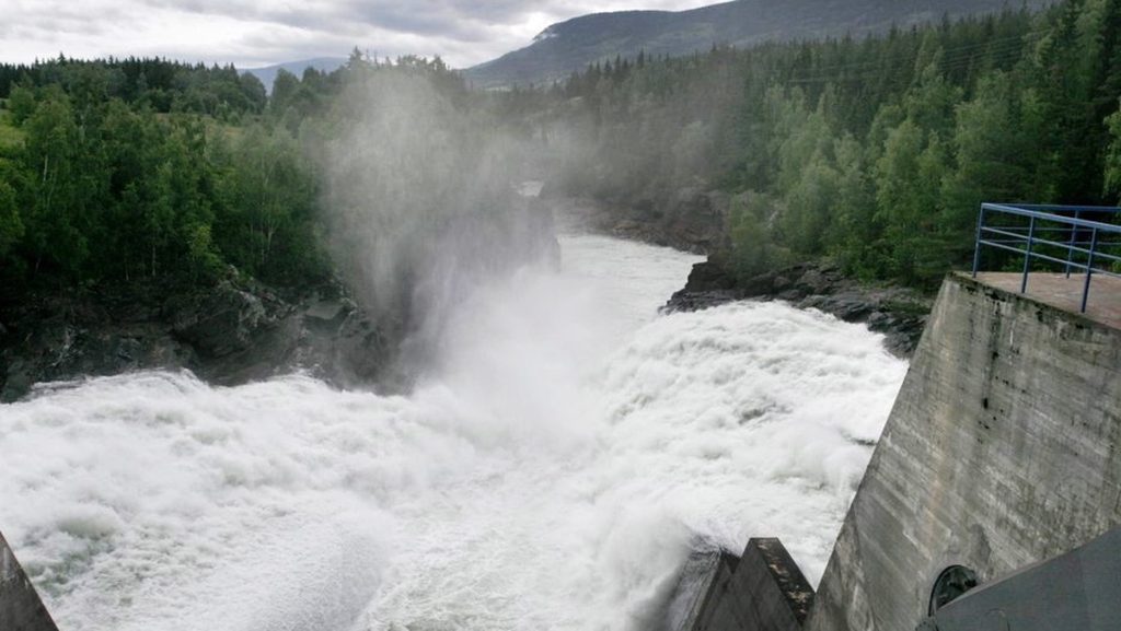 Hydropower can be 'refined' to balance the energy