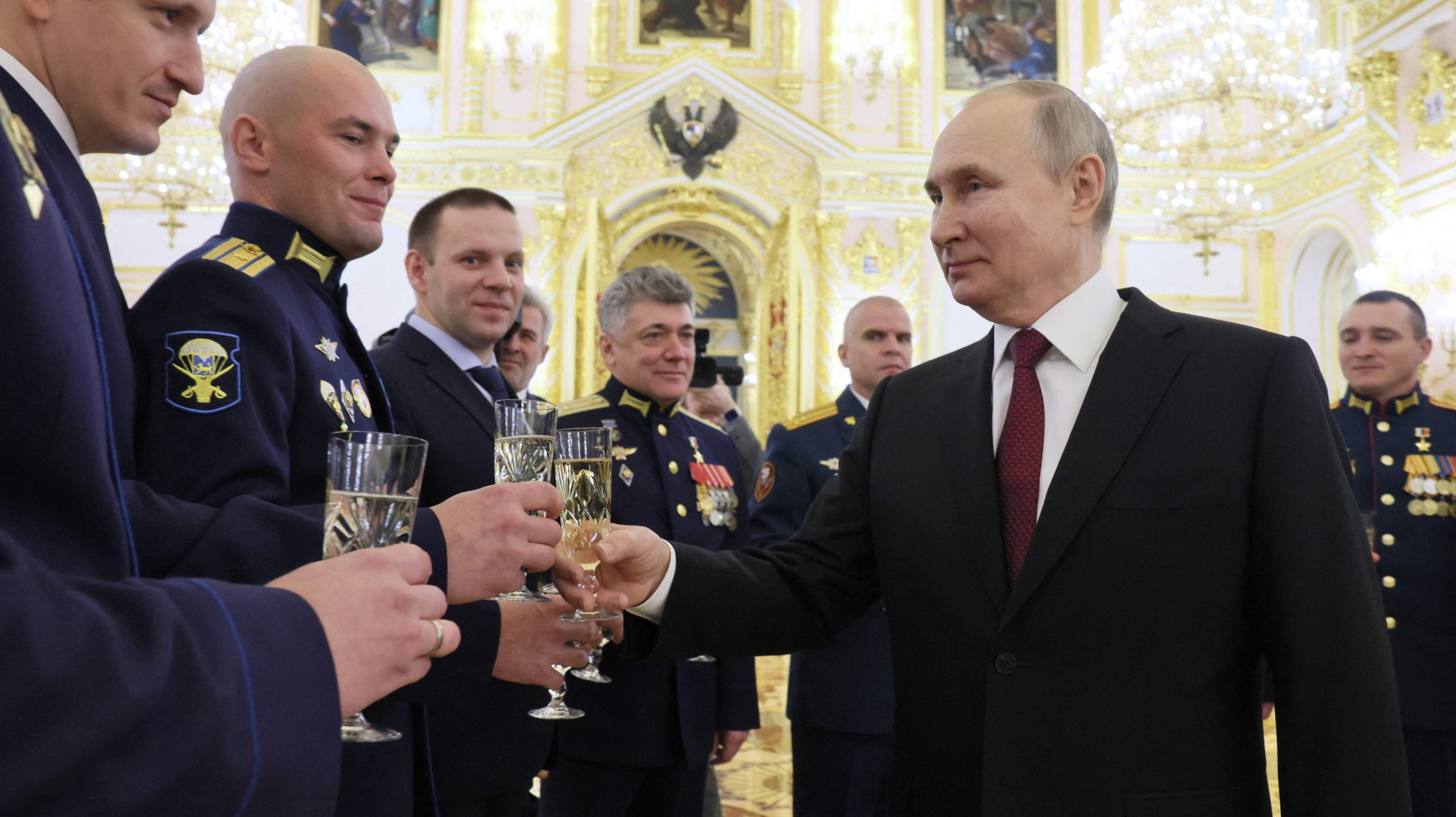 Putin promised the "heroes of Russia": we will not surrender